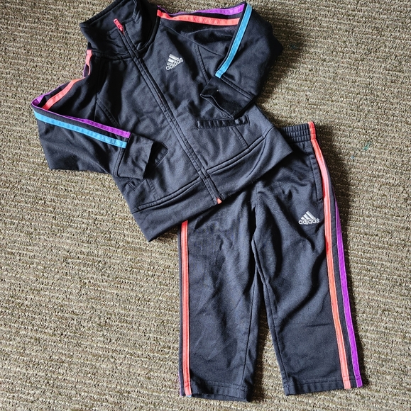 Girls Adidas Tracksuit - Picture 1 of 2